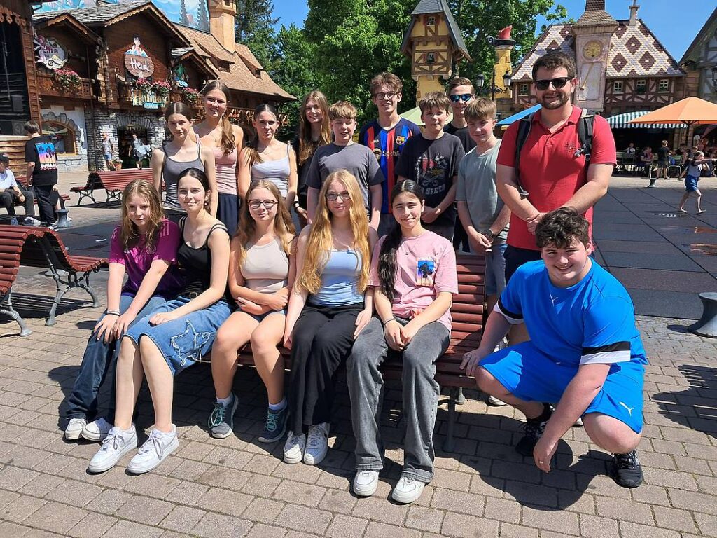 Gruppenbild der 8a im Holiday Park